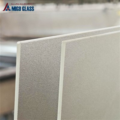 低-鉄太陽光ガラス